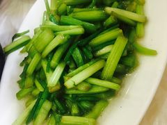 清炒水芹-溱湖八鲜菜馆
