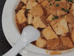 冬菇火腩焖山水豆腐-美极鲜食坊(宝安南路店)