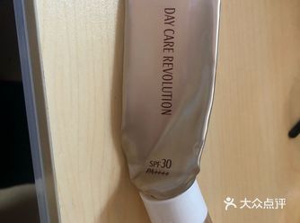 不搓泥，不假白，对皮肤没有任何润色效果