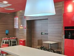 用餐区-麦当劳(世贸店)