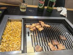 -臻牛烤肉