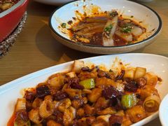 -渝信川菜 · 川味家常菜(财富购物中心店)