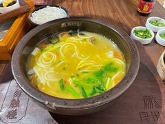 -良米山·云南野生菌过桥米线(上海首店)