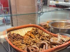 -三个四川人火锅(华联商厦店)
