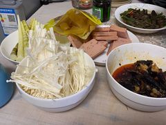 -锅圈食汇火锅烧烤食材超市(聚贤路店)