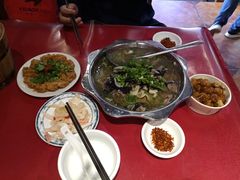 -谢老五跷脚牛肉·非遗传承店