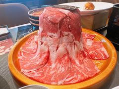 -牛YO寿喜烧·铁板烧和牛火锅自助(市府恒隆店)