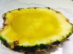-志龙皇冠吃货椰子铺