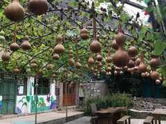 -百里峡七彩艺术小镇