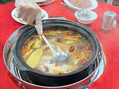 -花苑美食横琴生蚝火锅(拱北粤华路店)