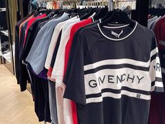 -GIVENCHY(佛罗伦萨小镇奥莱店)