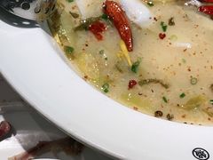 -江渔儿酸菜鱼·拔草餐厅(虎门君乐汇店)