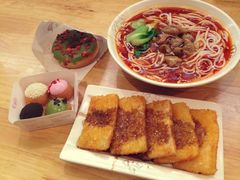 -蓉李记成都名小吃(二七万达店)