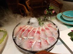 -墨居上隐·院子里火锅(峨眉店)