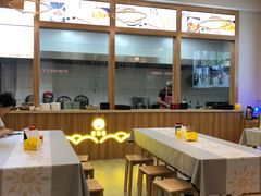 -老前童小吃(北明程路店)