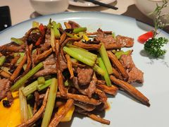 香芒茶树菇炒牛肉-西酒时光(恒福店)