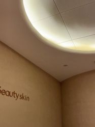 -Hi Beauty Skin 科技美肤中心