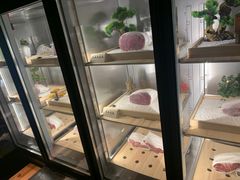 面包甜点陈列柜-牛道·和牛九食(市府恒隆广场店)