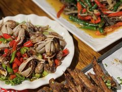 -李双猪·小龙虾·烧烤·羊肉煲(乐山店)