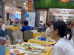 -鹏城人家海鲜酒家·23年老字号(较场尾店)