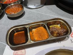 -草家酱蟹炭火烤肉店(珲春南路一店)