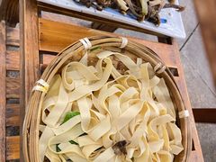 -贵厨酸汤牛肉(花果园国际中心店)