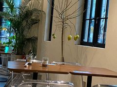 -Fridi Patisserie Cafe