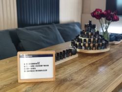 点击看大图 -OM瑜伽教练培训学院