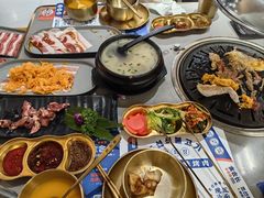 -金会长自助海鲜·烤肉(人民广场店)