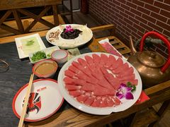 手切羊腿肉-南门四季铜锅涮肉(左家庄店)