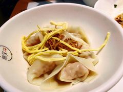 三鲜开洋馄饨-無夕·小笼(大东方百货店)