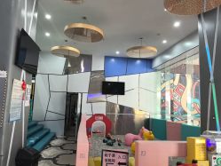 -反弹蹦床公园·亲子乐园·团建·派对(尚品奥莱店)