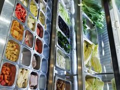 自助取餐区-愉肴麻辣香锅(中山路店)