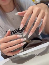 -丽心自助美甲美睫