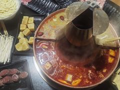 -果松木炭酸菜铜火锅·外婆参鸡汤