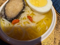 -山河屯铁锅炖· 东北菜·特色鲜鹅锅(开发区一店)