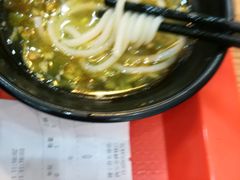 -螺小胖柳州螺蛳粉(钟楼总店)