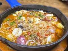 -云海肴·汽锅鸡·云南菜(天山百盛优客店)