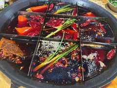 -正南齊北重庆老火锅(光华村直营店)