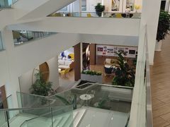 -上海宝宁宝马4S店