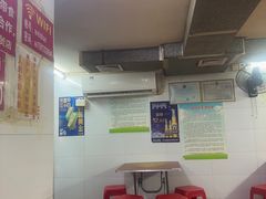 -威邵鸡煲(西华路总店)