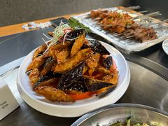 -小山羊功夫串·泰安烧烤·海鲜小炒老地摊店