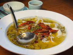 -鱼亨小鲜酸菜鱼(大信店)