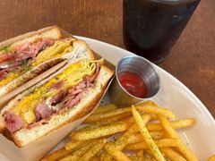 -Al Salam莫的三明治