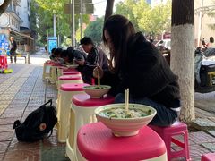 -啊墨江牛烂烀米线