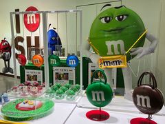 -m豆巧克力世界(上海世茂广场店)