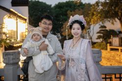 -梦回汉唐汉服旗袍体验馆(拙政园店)