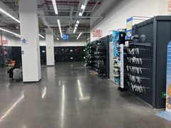 店内环境-迪卡侬(民族东店)