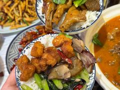 -霄汉牛三鲜湖北砂锅菜(万松园2店)