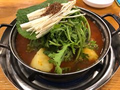 -喇喇排骨火锅·传统韩式脊骨汤(望京西园总店)